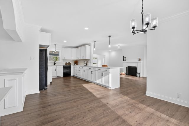 247 Cherokee Trl, Clarksville, TN 37043