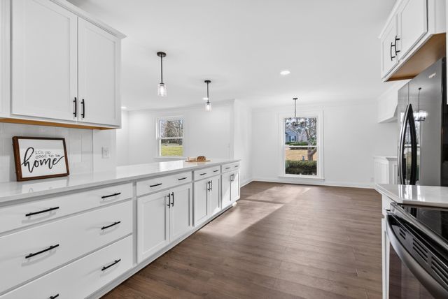 247 Cherokee Trl, Clarksville, TN 37043