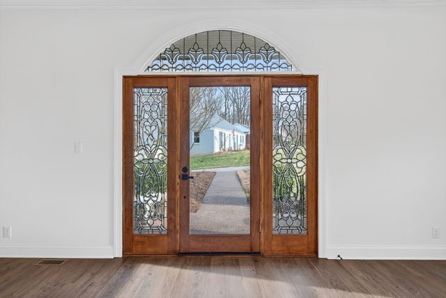 247 Cherokee Trl, Clarksville, TN 37043