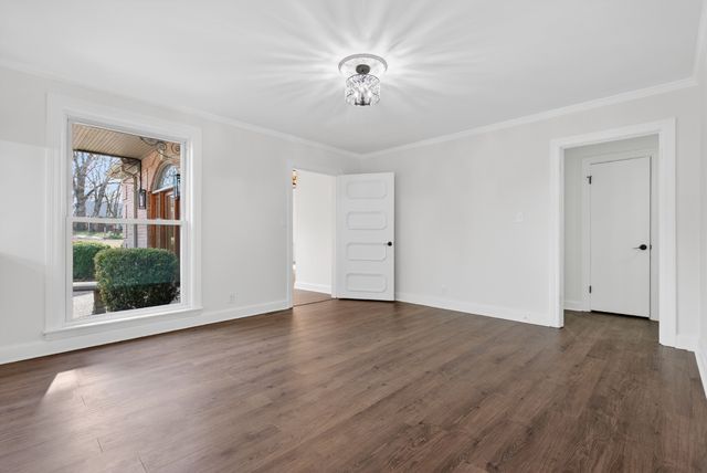 247 Cherokee Trl, Clarksville, TN 37043