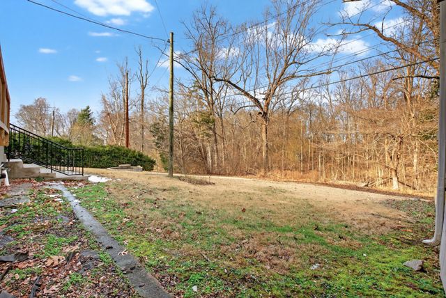 247 Cherokee Trl, Clarksville, TN 37043