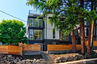627 B W Emerson Street, Seattle, WA 98119