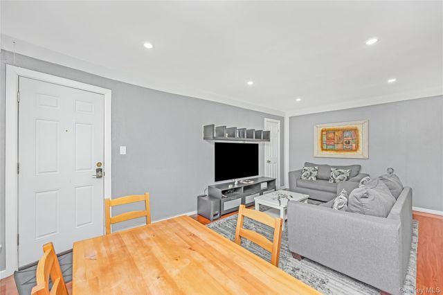 150-54 Melbourne Avenue 257A, Flushing, NY 11367