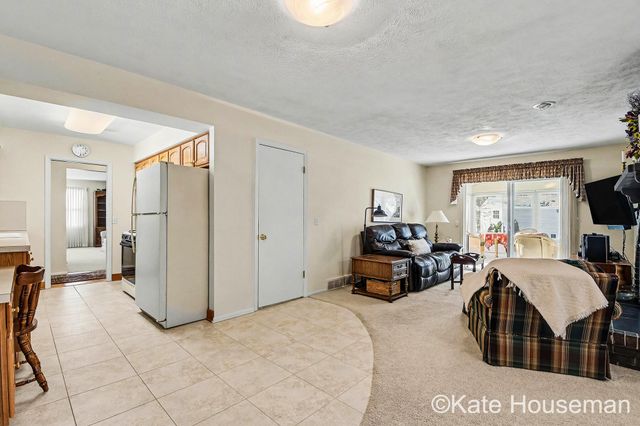 1921 Camille Drive SE, Grand Rapids, MI 49546