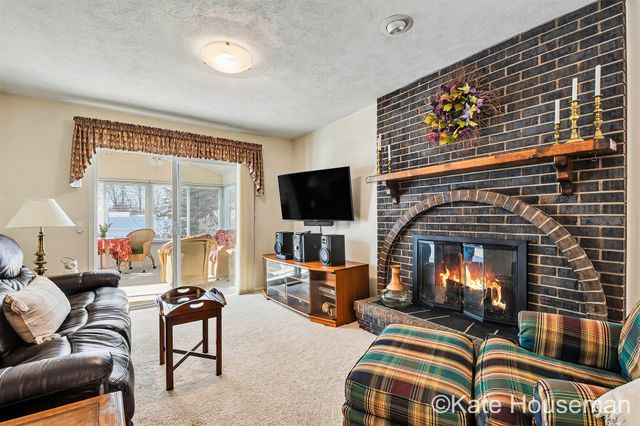 1921 Camille Drive SE, Grand Rapids, MI 49546