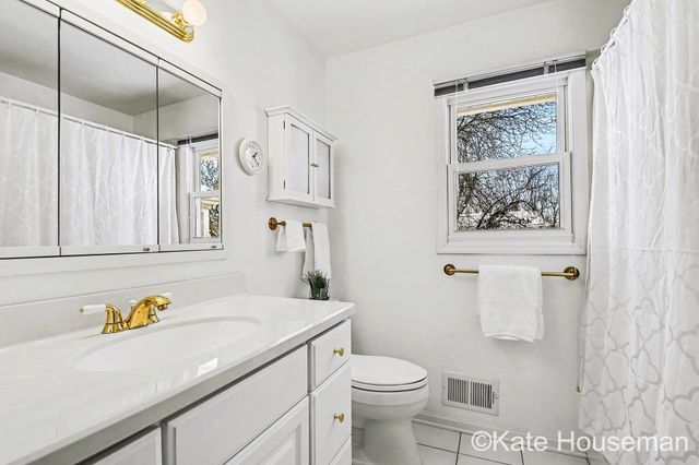 1921 Camille Drive SE, Grand Rapids, MI 49546