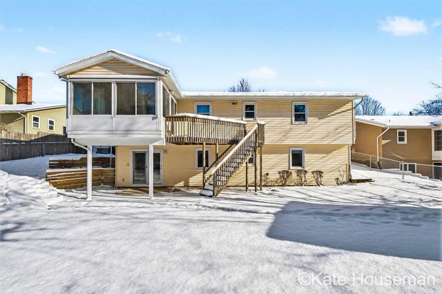 1921 Camille Drive SE, Grand Rapids, MI 49546