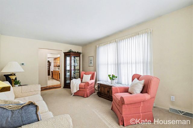 1921 Camille Drive SE, Grand Rapids, MI 49546