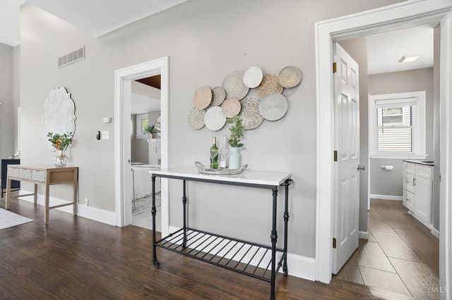 7238 Osceola Drive, Madeira, OH 45243