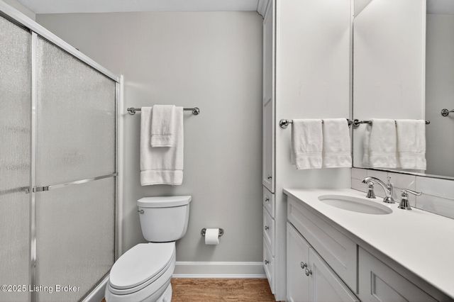 2325 Broadmeade Rd 1, Louisville, KY 40205