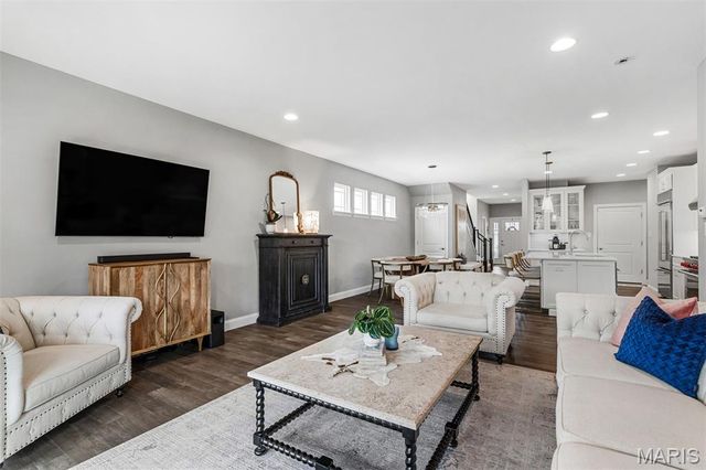 17028 Fire Glow Drive, Wildwood, MO 63011