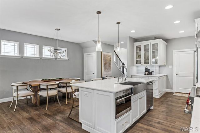 17028 Fire Glow Drive, Wildwood, MO 63011