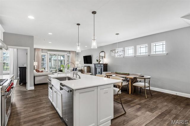 17028 Fire Glow Drive, Wildwood, MO 63011