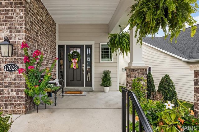 17028 Fire Glow Drive, Wildwood, MO 63011