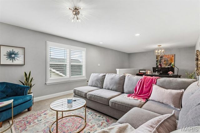 17028 Fire Glow Drive, Wildwood, MO 63011