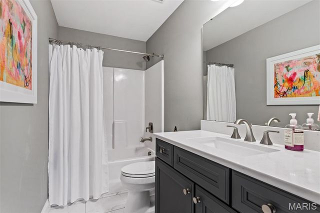 17028 Fire Glow Drive, Wildwood, MO 63011