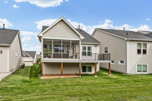 17028 Fire Glow Drive, Wildwood, MO 63011