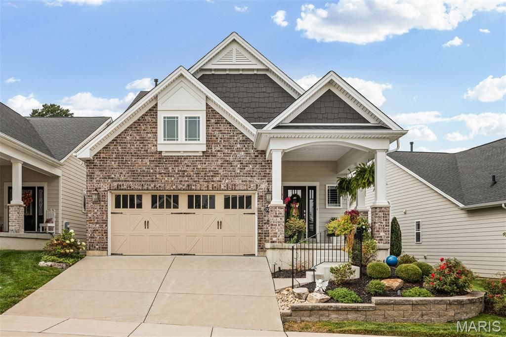 17028 Fire Glow Drive, Wildwood, MO 63011