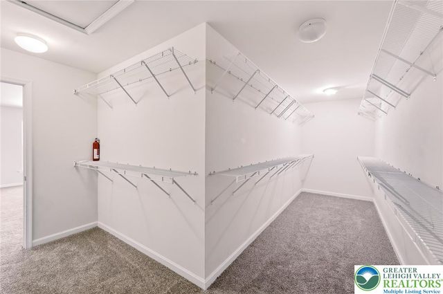 2224 Pembrooke Drive, Lower Macungie Twp, PA 18062
