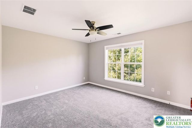 2224 Pembrooke Drive, Lower Macungie Twp, PA 18062