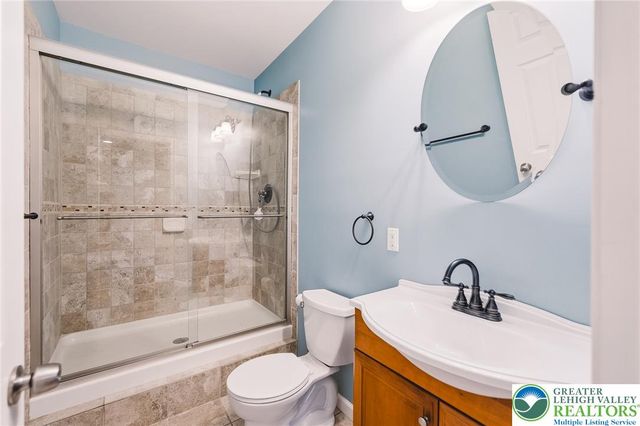 2224 Pembrooke Drive, Lower Macungie Twp, PA 18062