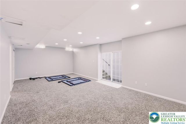 2224 Pembrooke Drive, Lower Macungie Twp, PA 18062