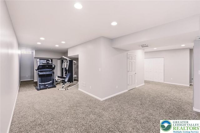 2224 Pembrooke Drive, Lower Macungie Twp, PA 18062