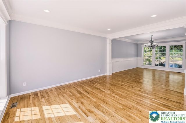 2224 Pembrooke Drive, Lower Macungie Twp, PA 18062