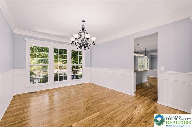 2224 Pembrooke Drive, Lower Macungie Twp, PA 18062