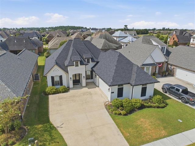 3755 Willow Lake Drive, Lake Charles, LA 70605