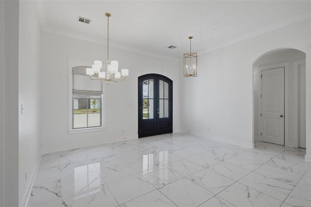 3755 Willow Lake Drive, Lake Charles, LA 70605