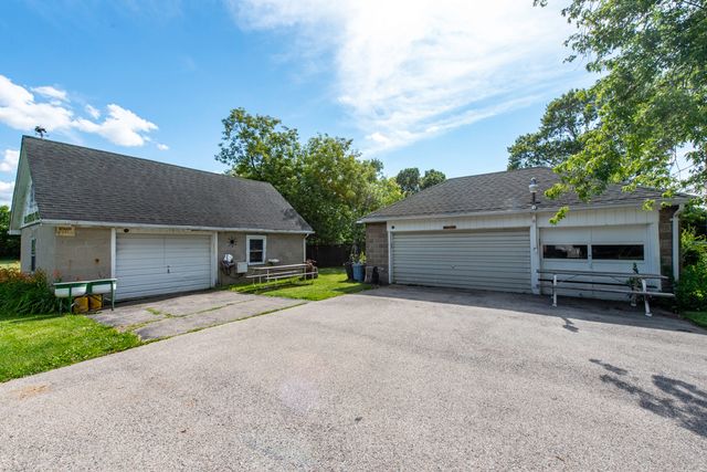 2823 27th Street, Zion, IL 60099