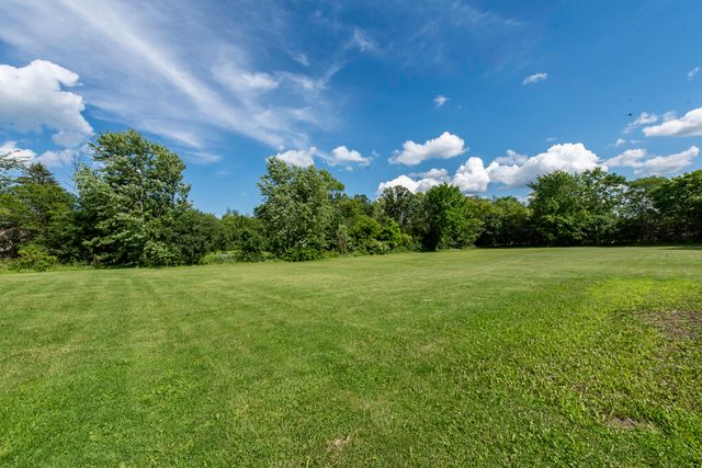 2823 27th Street, Zion, IL 60099
