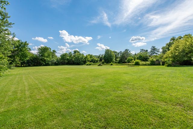 2823 27th Street, Zion, IL 60099