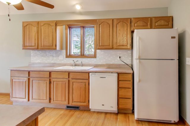 1642 Commodore Lane, Chesterton, IN 46304