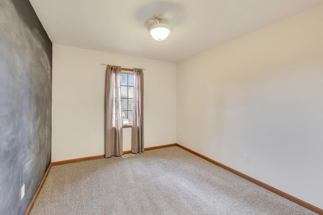 1642 Commodore Lane, Chesterton, IN 46304