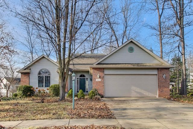 1642 Commodore Lane, Chesterton, IN 46304