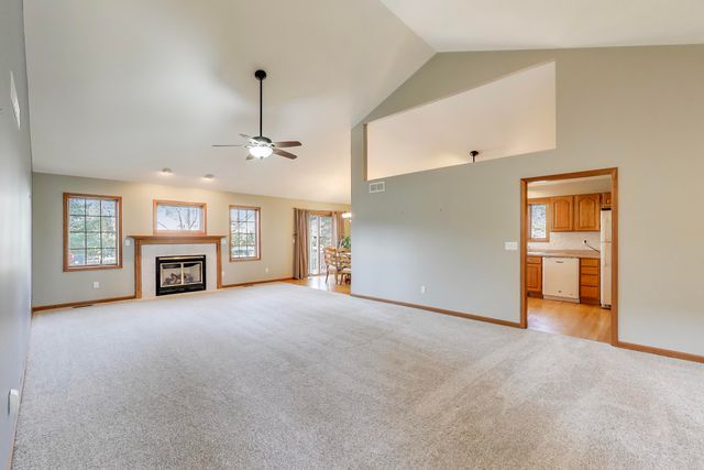 1642 Commodore Lane, Chesterton, IN 46304