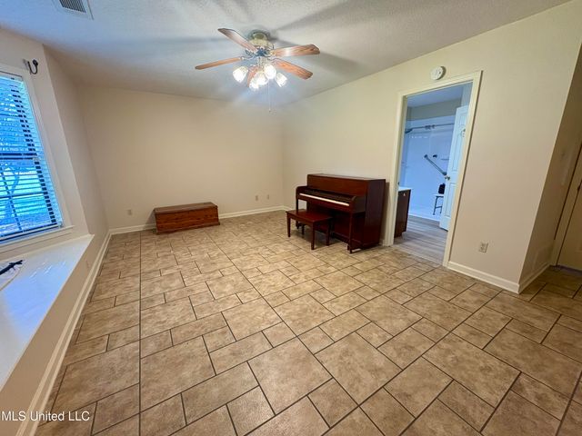 2650 Geneva Drive, Nesbit, MS 38651