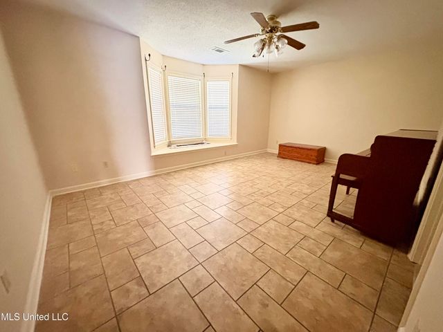 2650 Geneva Drive, Nesbit, MS 38651