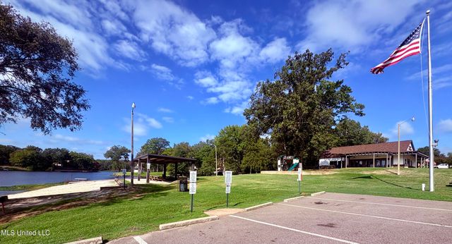 2650 Geneva Drive, Nesbit, MS 38651