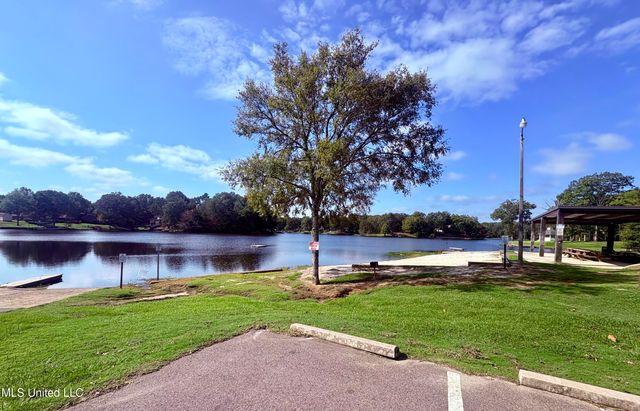 2650 Geneva Drive, Nesbit, MS 38651