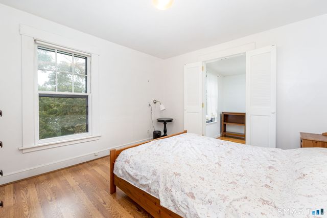 50 Glendale Street, Hamden, CT 06517