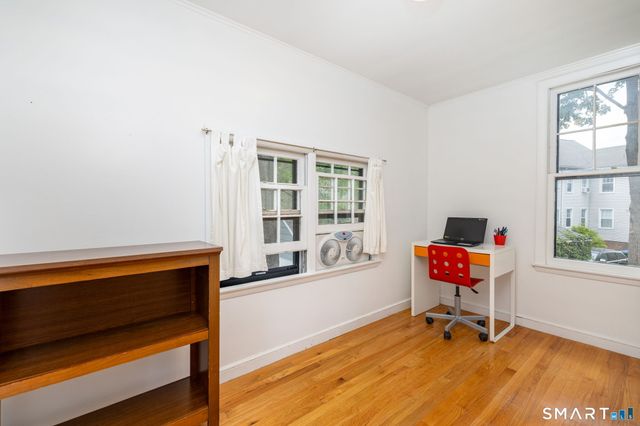 50 Glendale Street, Hamden, CT 06517