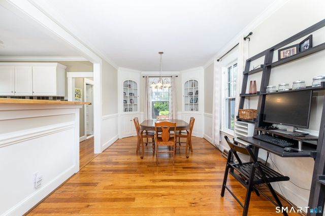 50 Glendale Street, Hamden, CT 06517