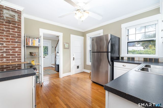 50 Glendale Street, Hamden, CT 06517