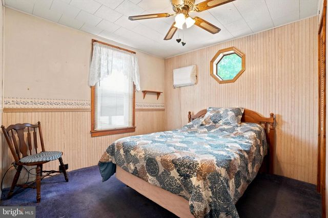 35 ELM AVE, Jenkintown, PA 19046