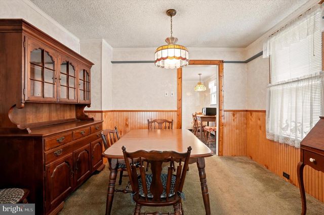 35 ELM AVE, Jenkintown, PA 19046