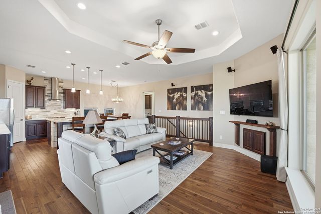 1630 Bella Vista, Canyon Lake, TX 78133