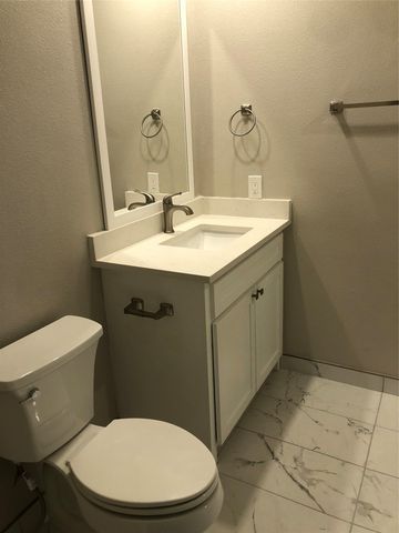 4059 Random Circle, Garland, TX 75043